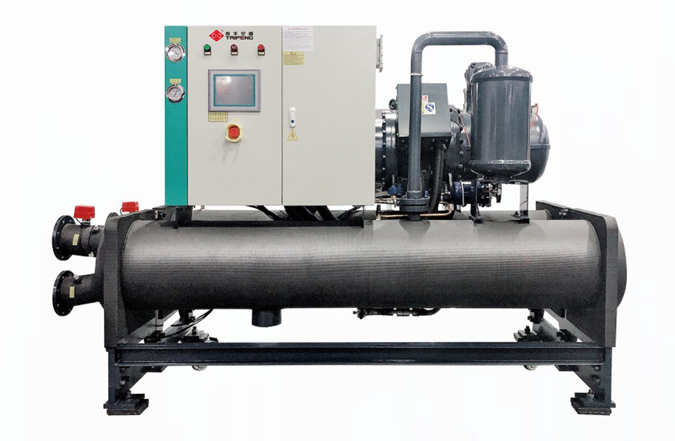 Screw chiller